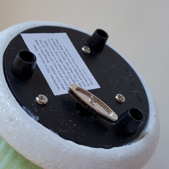 Christmas Cupcake Snow Globe Pastel Colors Musical Candy Land Theme Hoilday - Picture 7 of 14